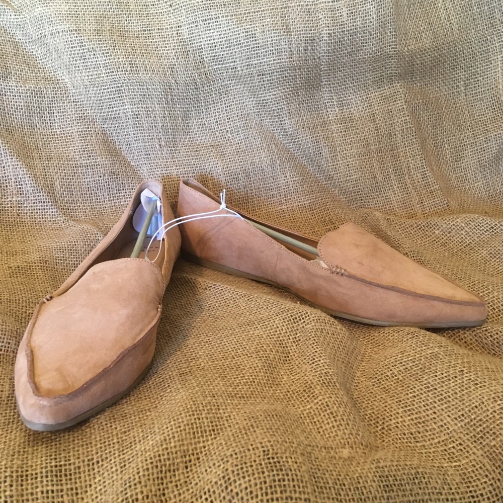 NWOT closed pointed toe loafers a new day